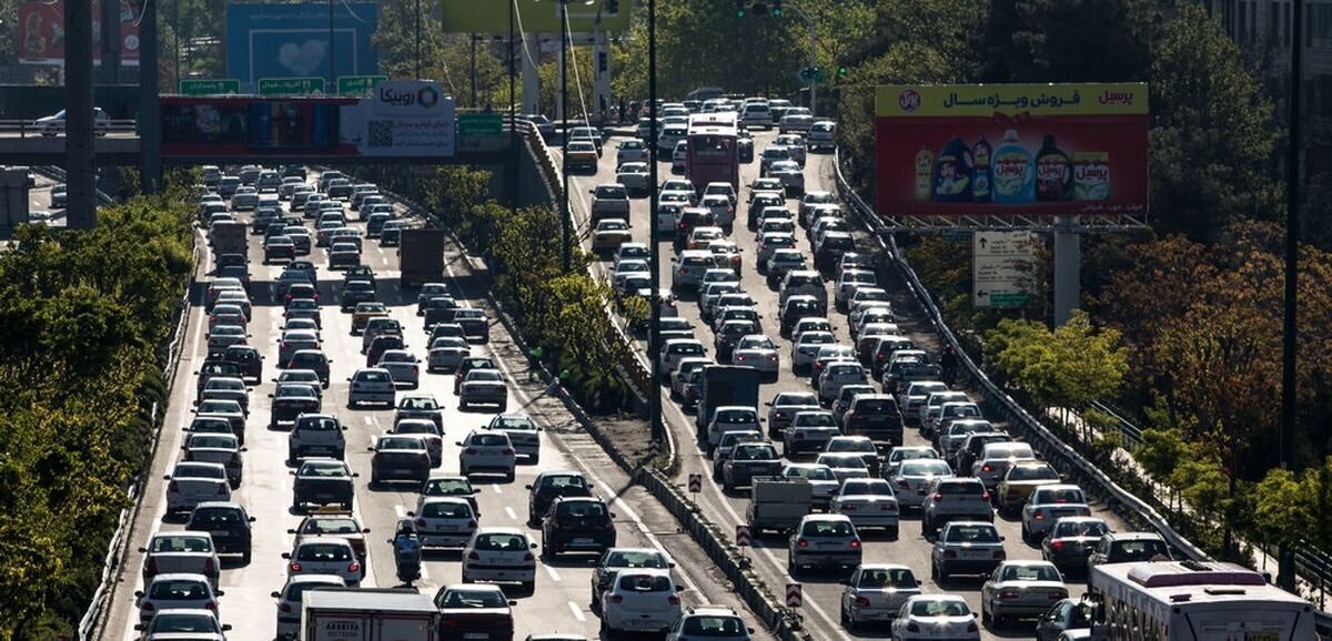 در آستانه بازگشایی مدارس ؛ افزایش ۳۰ درصدی ترافیک تهران در مهرماه