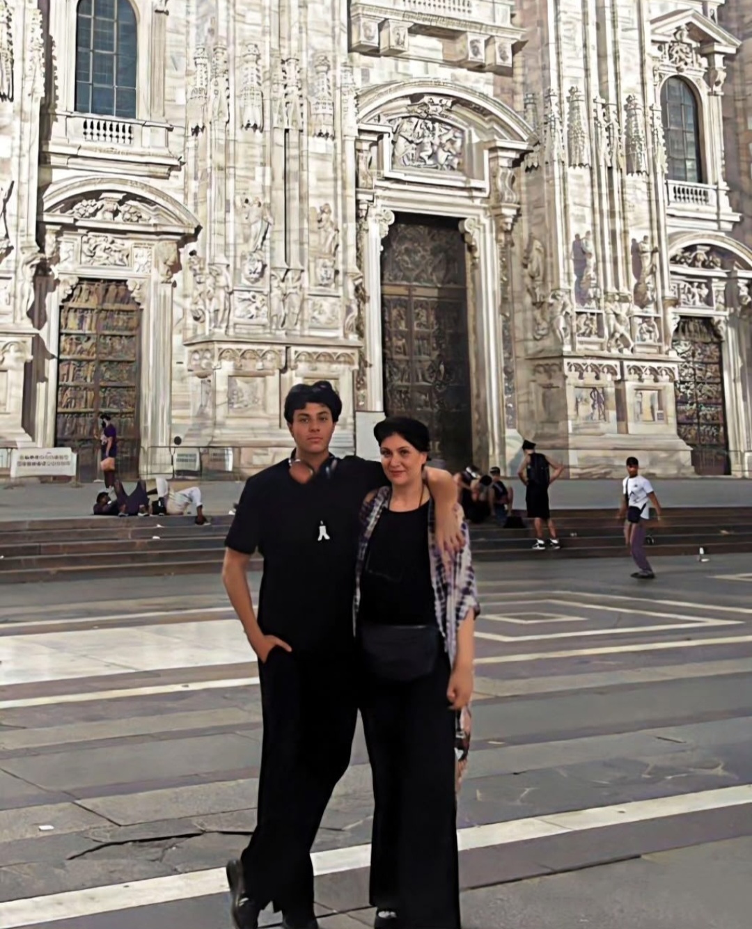 عکس | ریما رامین فر با استایلی جدید در ایتالیا شکار شد!