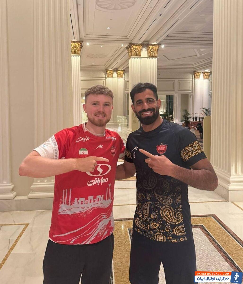 عکس | دلیل حضور بلاگر خارجی در اردوی پرسپولیس چه بود؟! عکس | دلیل حضور بلاگر خارجی در اردوی پرسپولیس چه بود؟!