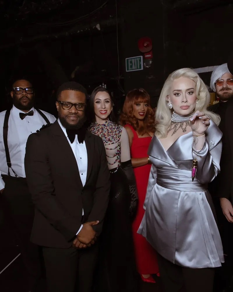 عکس | استایل جذاب ادل چشم‌ها را به خود خیره کرد!