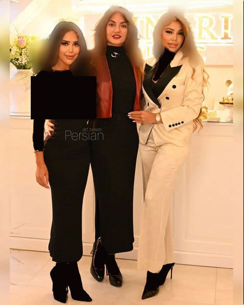 عکس | استایل و چهره جدید مهناز افشار در کنار دوستانش! عکس | استایل و چهره جدید مهناز افشار در کنار دوستانش!