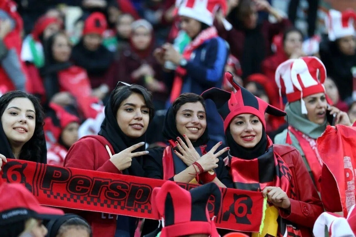 یک اتفاق عجیب | فقط تماشاگران زن حق دارند بازی سپاهان و پرسپولیس را ببینند!