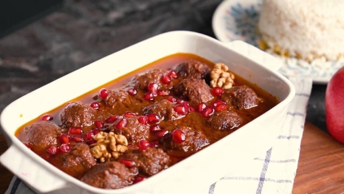 طرز تهیه کوفته انار و گردو، غذای ویژه شب یلدا!