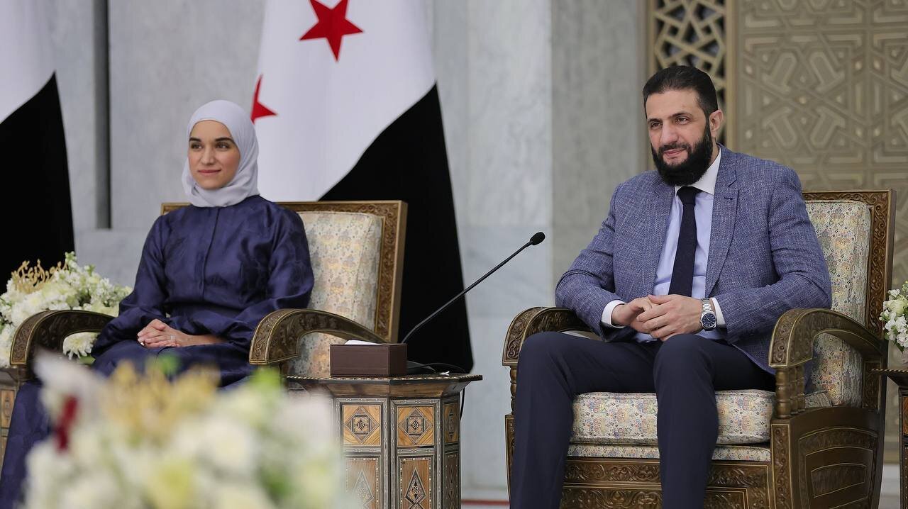 عکس | تصاویری از جولانی رییس دولت سوریه و همسرش در جشن عیدفطر عکس | تصاویری از جولانی رییس دولت سوریه و همسرش در جشن عیدفطر