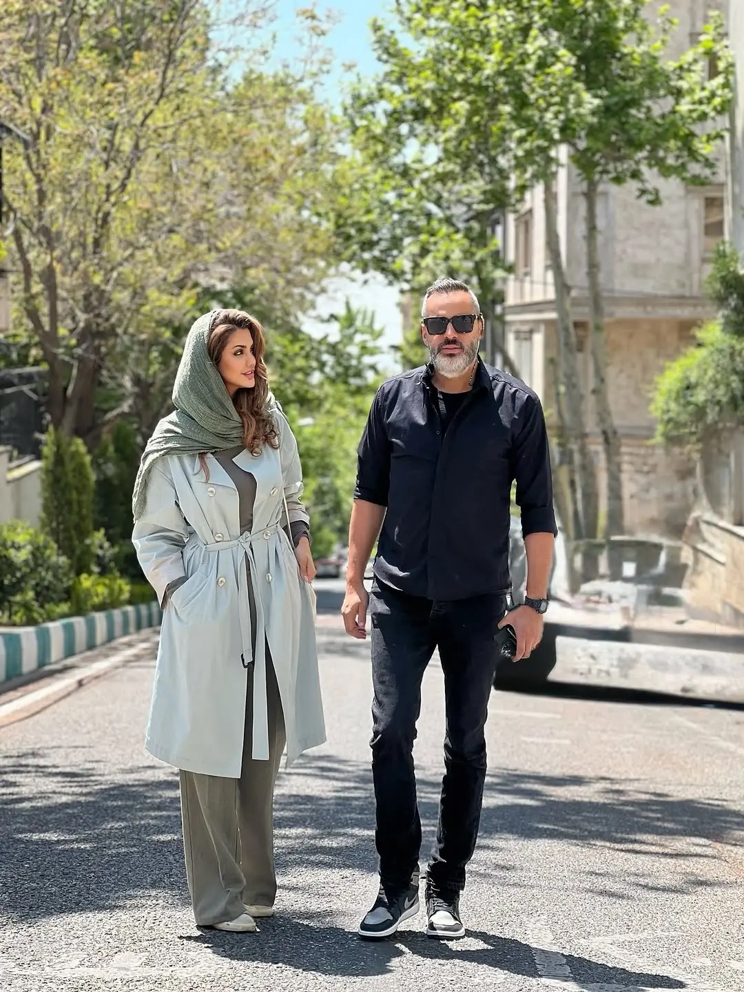 عکس | تصاویری از علیرام نورایی و همسرش با استایل مدلینگ و جذاب در خیابان!