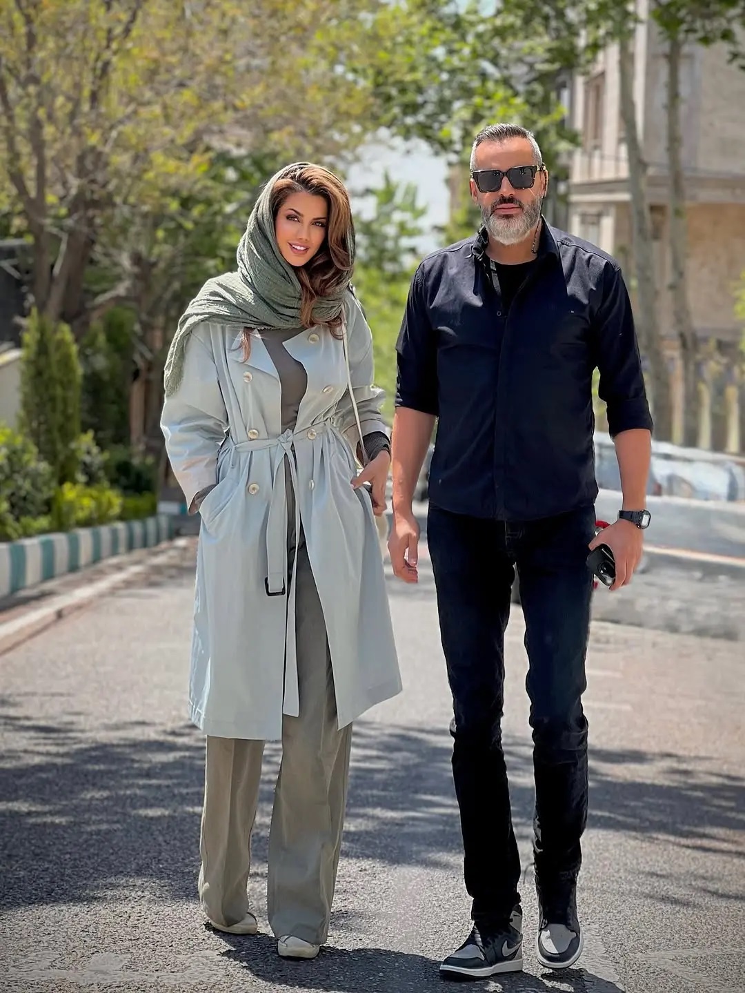 عکس | تصاویری از علیرام نورایی و همسرش با استایل مدلینگ و جذاب در خیابان!