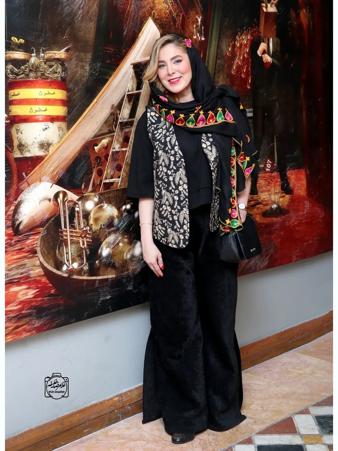 عکس | تصاویری از بازیگران در مراسم گلاب آدینه | استایل بهنوش طباطبایی و صدف اسپهبدی سوژه شد