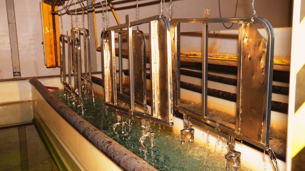 آبکاری چیست؟ خدمات آبکاری فلزات شرکت مهندسی و صنعتی ثمر