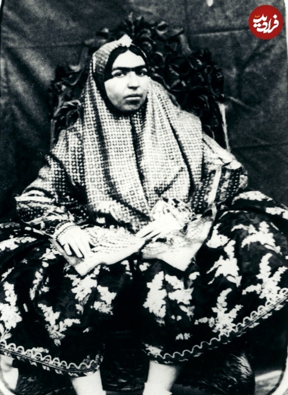 چهره واقعی تاج‌الدوله، زن ناصرالدین شاه ۱۲۰ سال پیش با لباس اعیانی و مجلسی