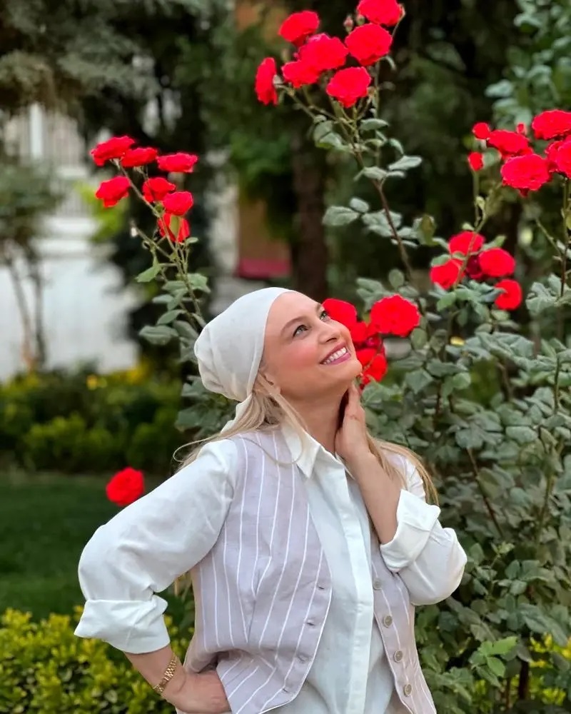 عکس | تصویر زیبا و بهاری مریم کاویانی با استایلی جدید