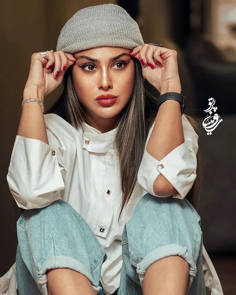 عکس | آزاده صمدی با این ژستش کولاک کرد!