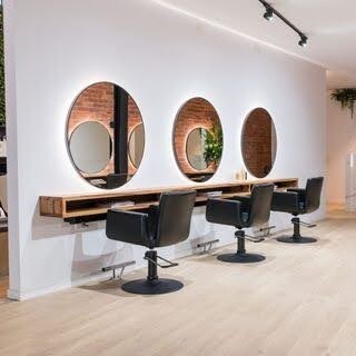 چگونه بهترین آرایشگاه نزدیک خودمان را پیدا کنیم؟ راهنمای کامل چگونه بهترین آرایشگاه نزدیک خودمان را پیدا کنیم؟ راهنمای کامل