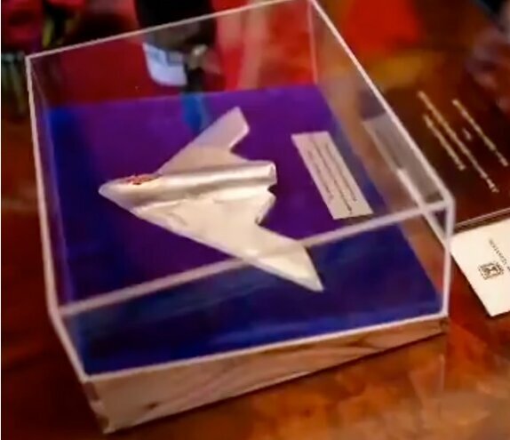 هدیه منحصربه‌فرد نتانیاهو به ترامپ + عکس