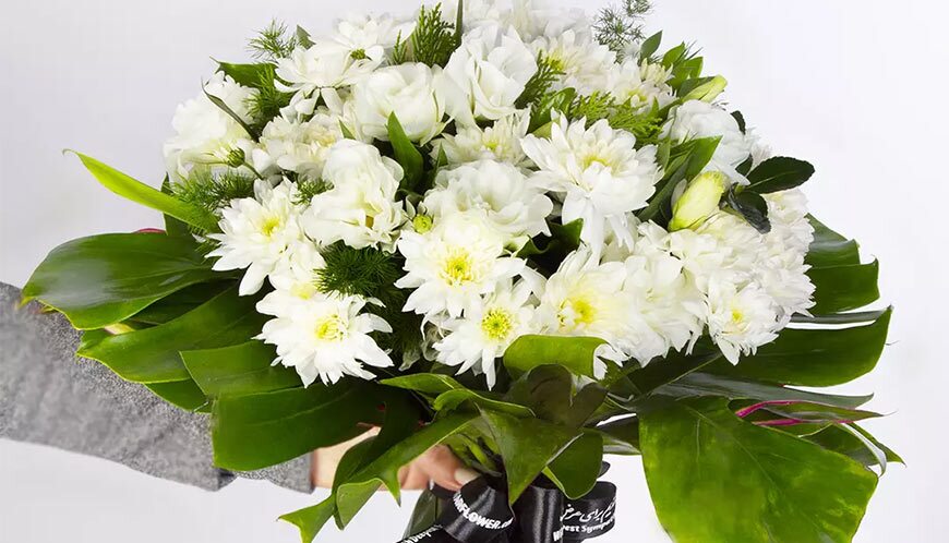 7 گل مناسب برای مراسم ترحیم و عزاداری 7 گل مناسب برای مراسم ترحیم و عزاداری