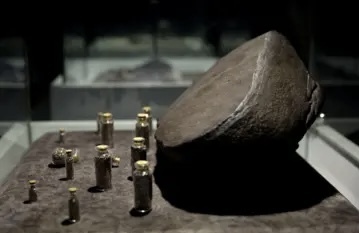 رونمایی از جدیدترین شهابسنگ سیارکی ایران و خاورمیانه + عکس