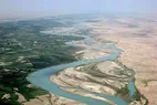 طالبان دروغ است | حقابه هیرمند به‌جای ایران به شوره‌زارها می‌رود