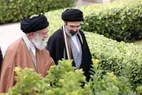 ادعای نیویورک تایمز درباره احتمال حضور آیت‌الله سیدمجتبی خامنه‌ای در مراسم خاکسپاری مشهد