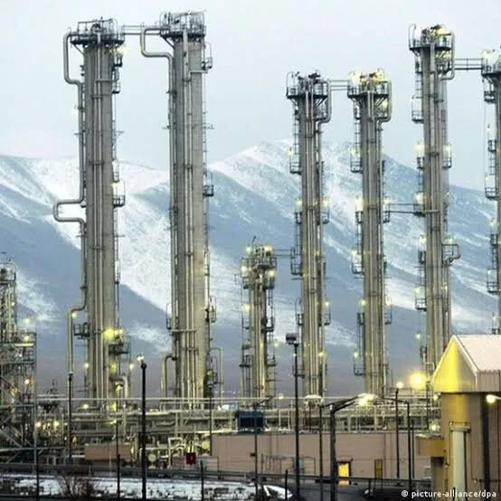 تاسیسات هسته ای خنداب